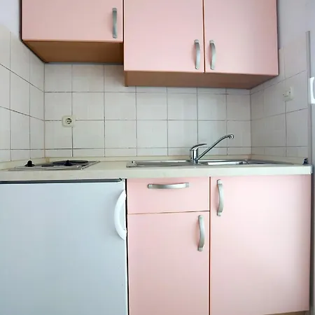 Pezo Apartman *