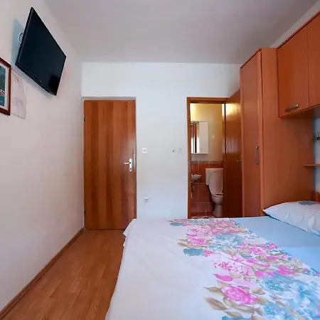 Pezo * Baska Voda