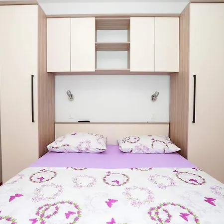 Apartment Pezo