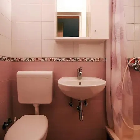 Pezo * Baska Voda